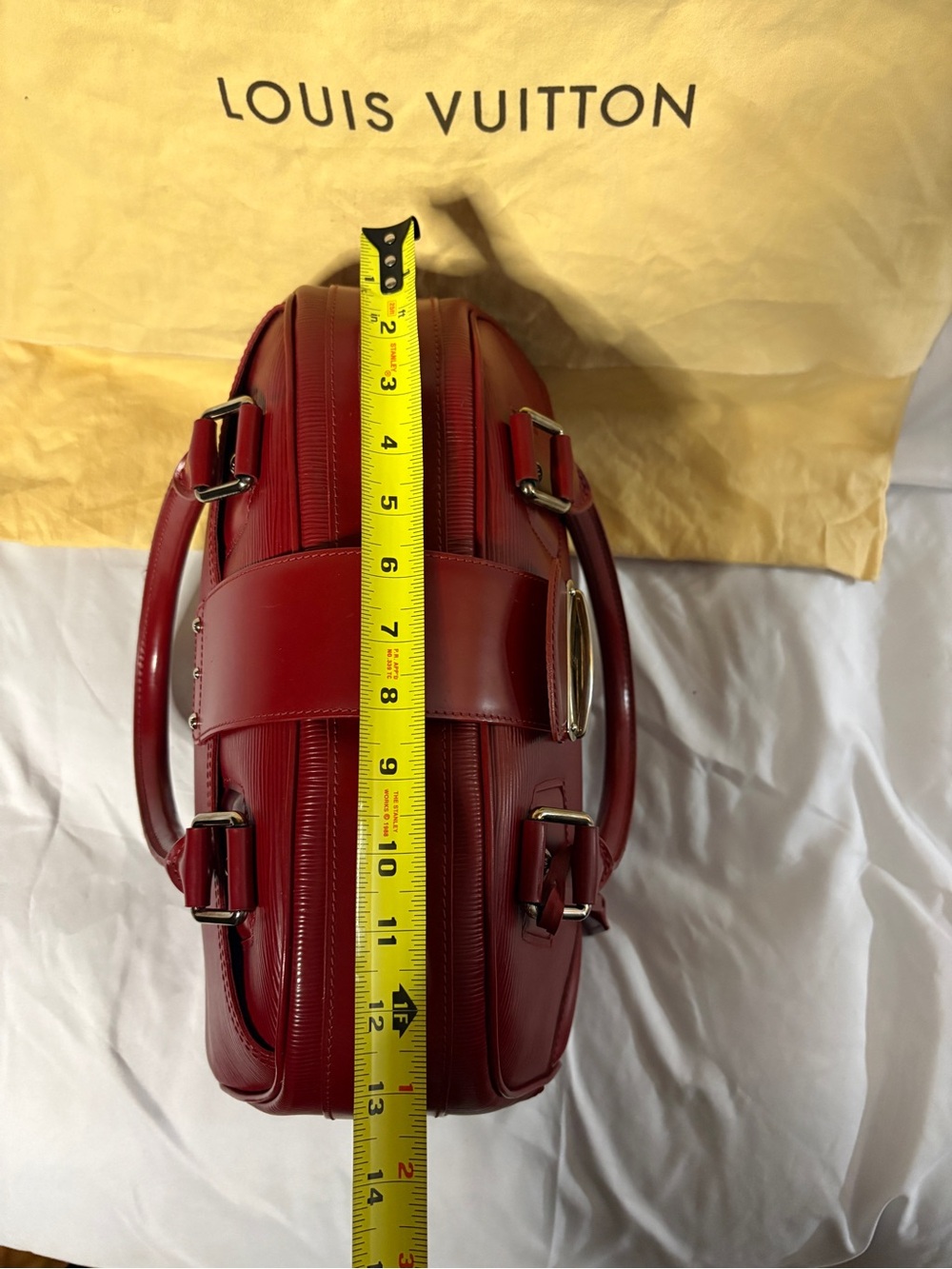 β¨ Authentic Louis Vuitton Bowling Montaigne GM β Epi Leather in Red/Carmine - Picture 15 of 17